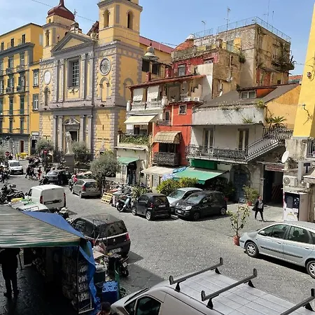 Affittacamere Napule è ... *