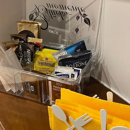 Napule E ... Konukevi