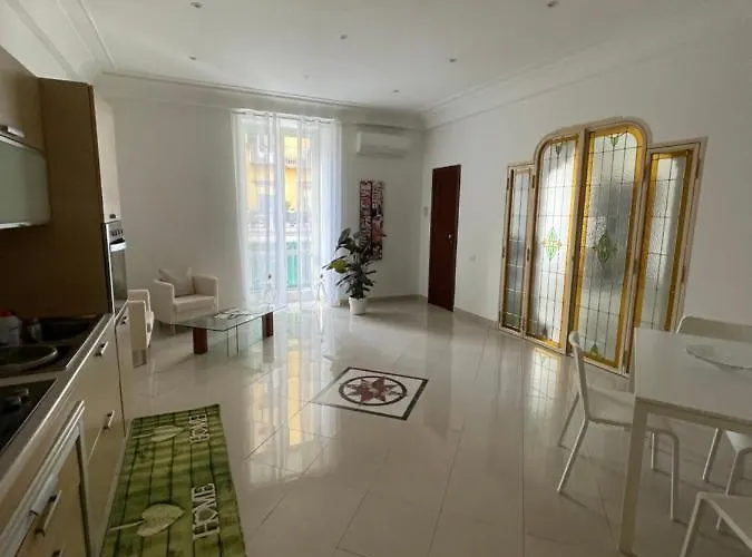 Napule E ... 4* Неаполь