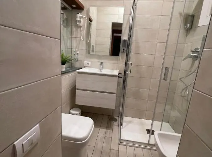 Napule E ... Неаполь