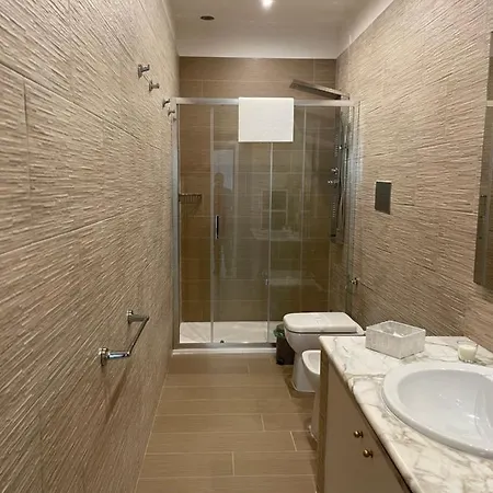 Napule E ... 4* Neapel