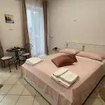 Napule E ... Неаполь