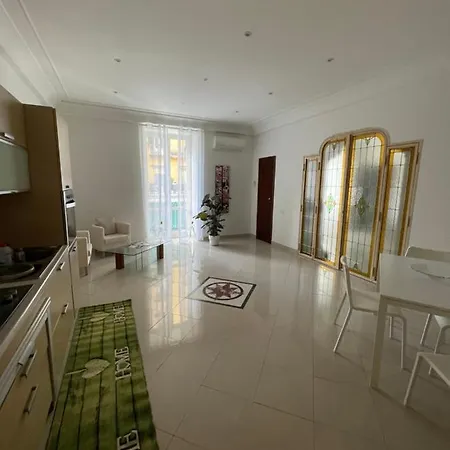 Napule è ... 4* Naples