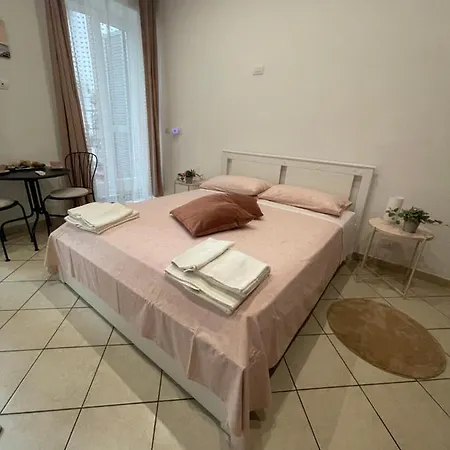 Napule è ... 4* Naples